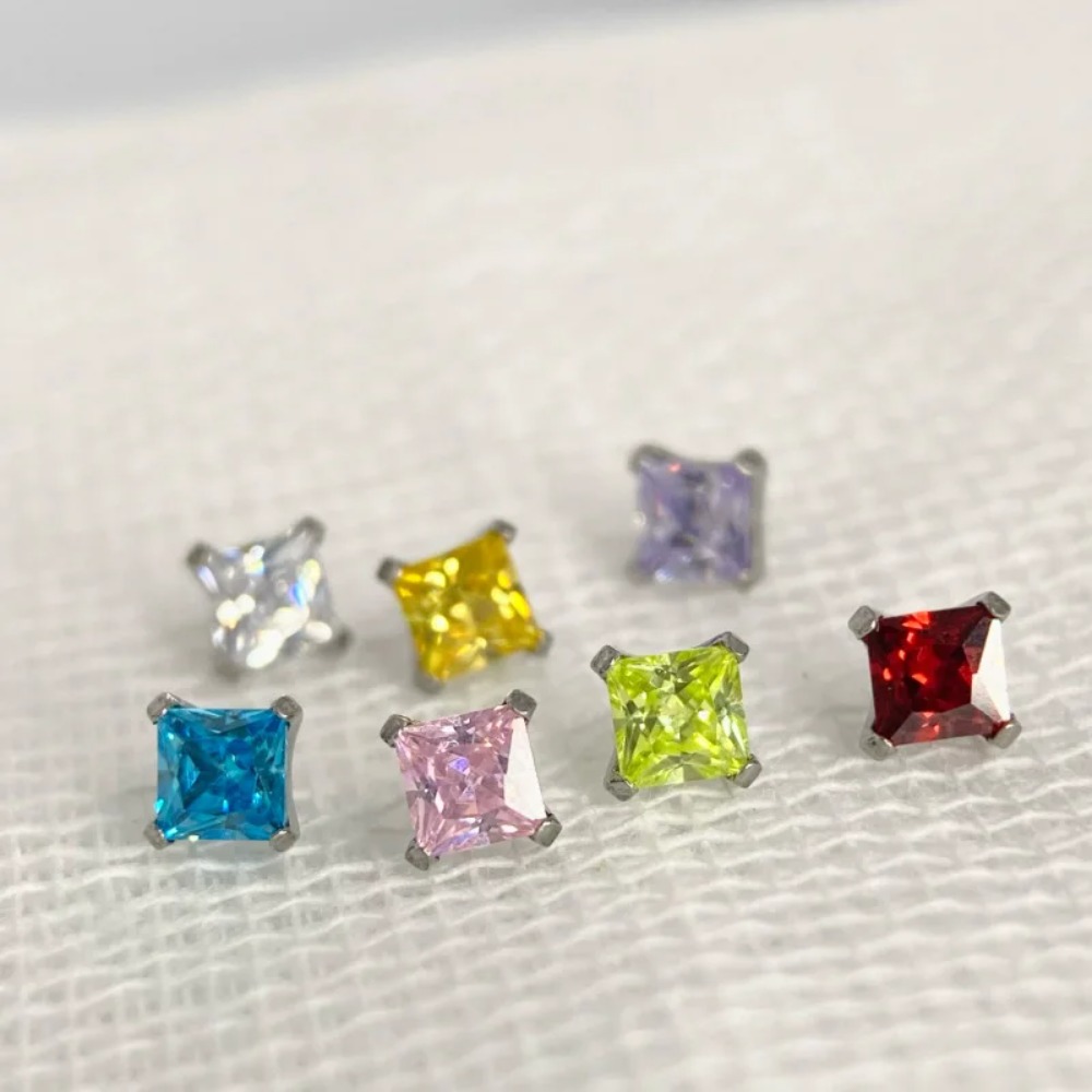 Cincin Tindik Bibir Titanium A - Body Jewelry Internally Threaded ulasan dan harga