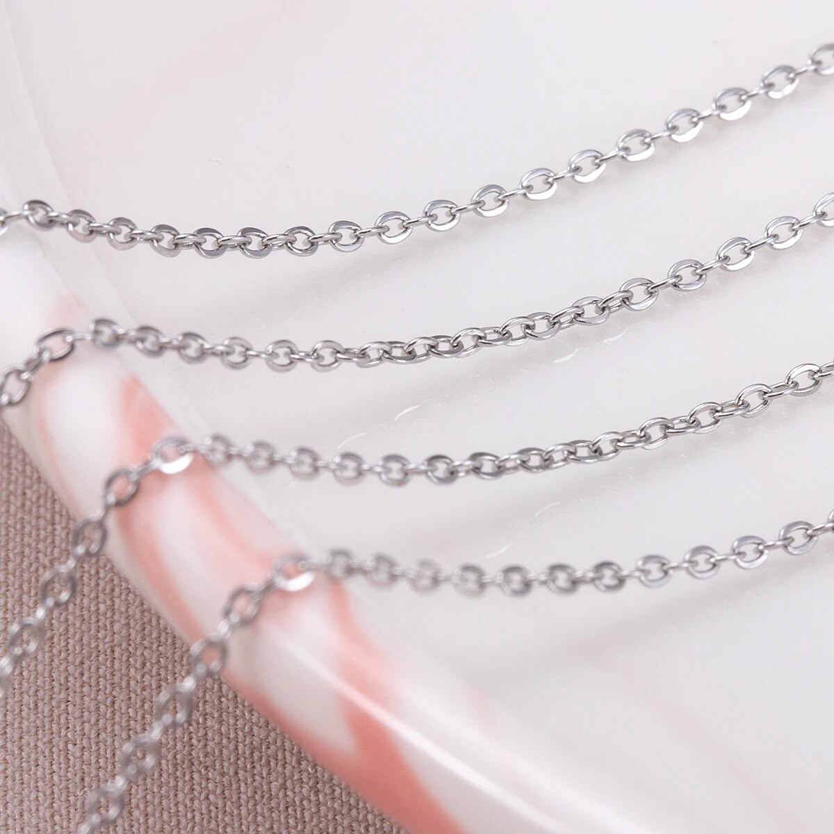 Rantai Tipis Bentuk O Baja Tah - Body Jewelry Necklace ulasan dan harga