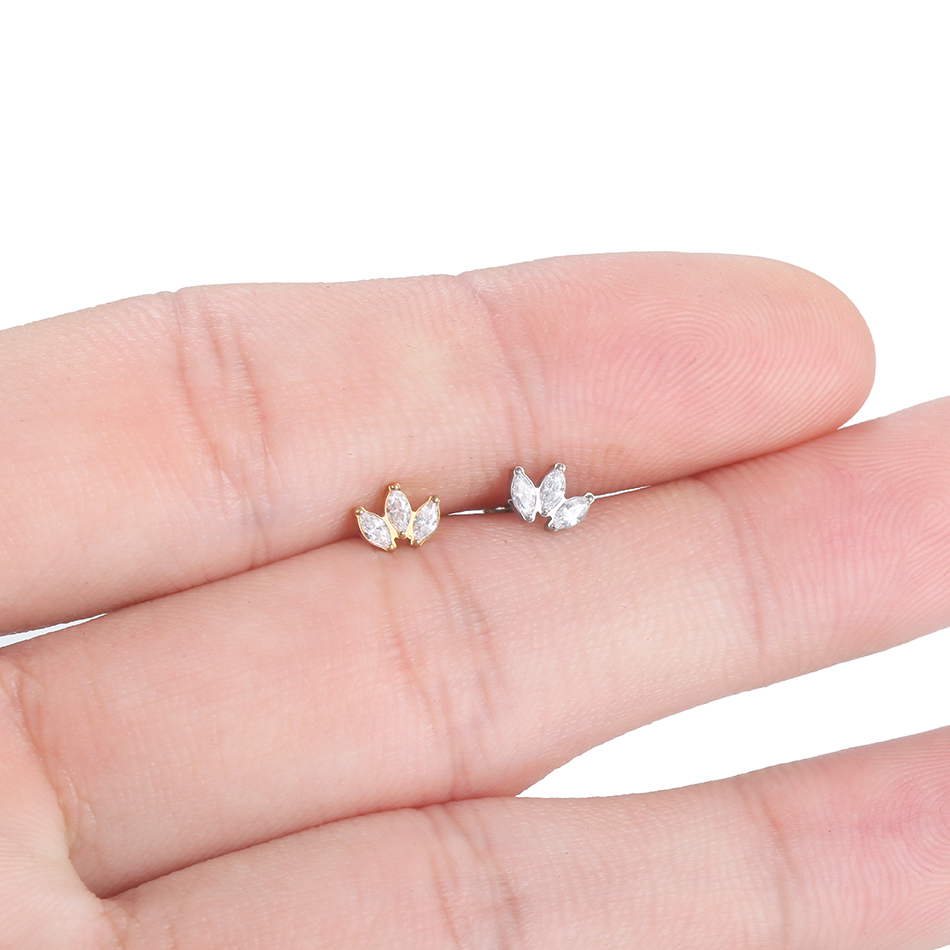 1 buah kancing bibir Titanium  - Body Jewelry Internally Threaded ulasan dan harga