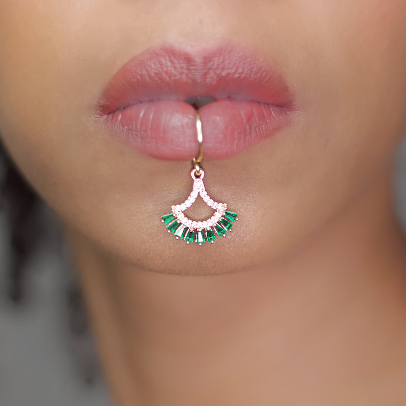 Anting Wanita Bentuk Bunga War - Body Jewelry Earrings ulasan dan harga